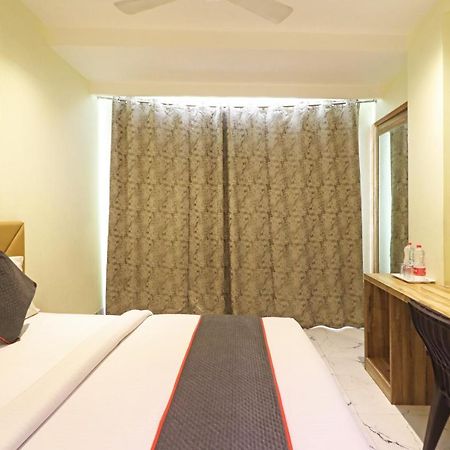 ניו דלהי Hotel Good Vibe Near Delhi Igi Airport מראה חיצוני תמונה