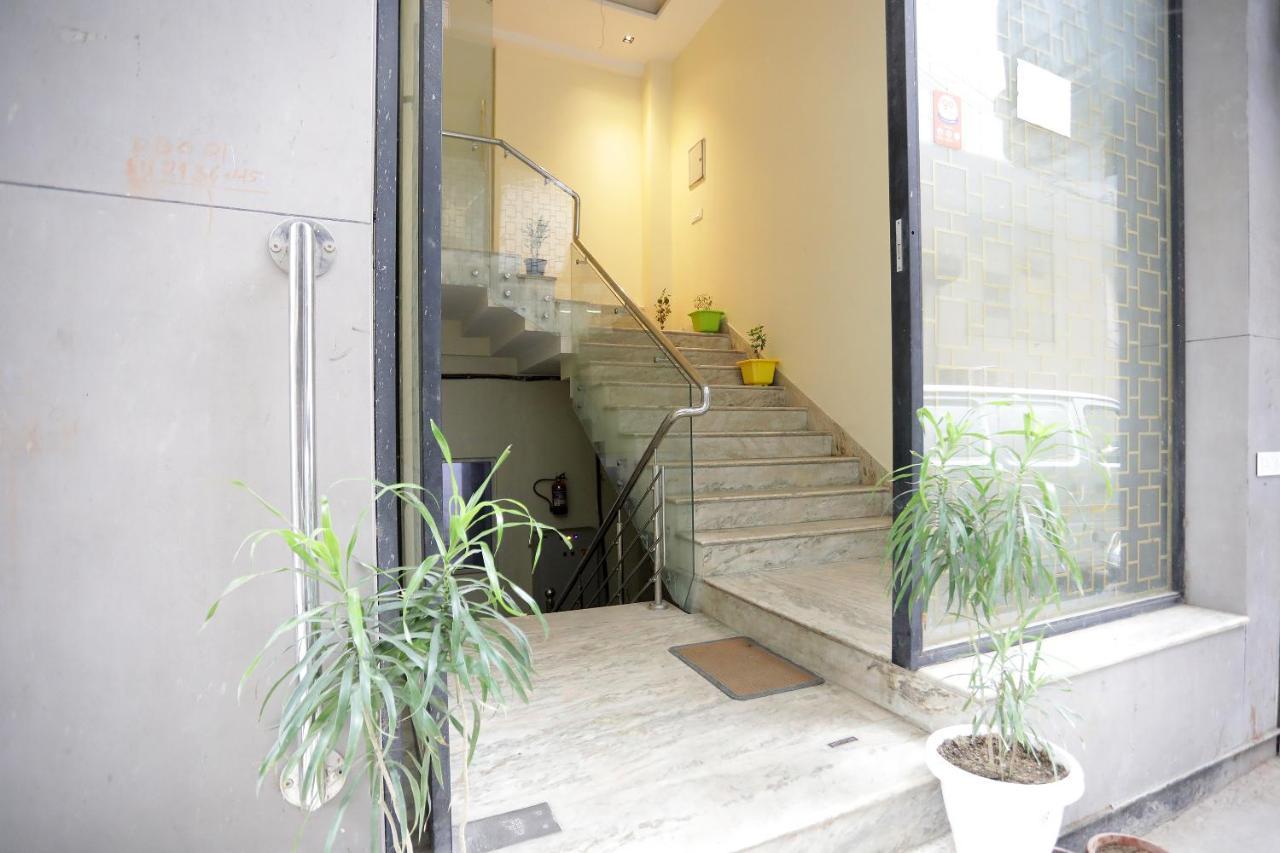 ניו דלהי Hotel Good Vibe Near Delhi Igi Airport מראה חיצוני תמונה