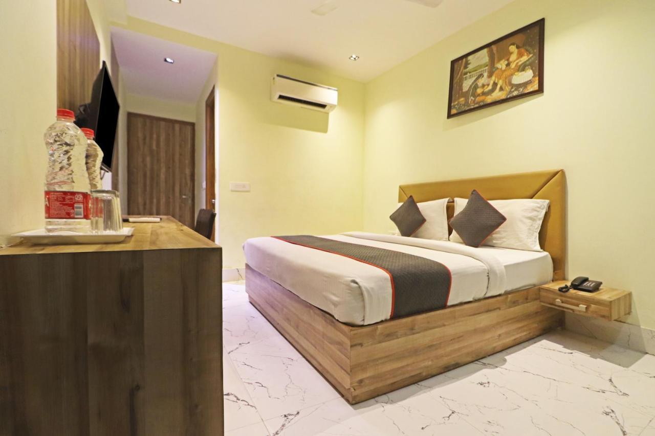 ניו דלהי Hotel Good Vibe Near Delhi Igi Airport מראה חיצוני תמונה