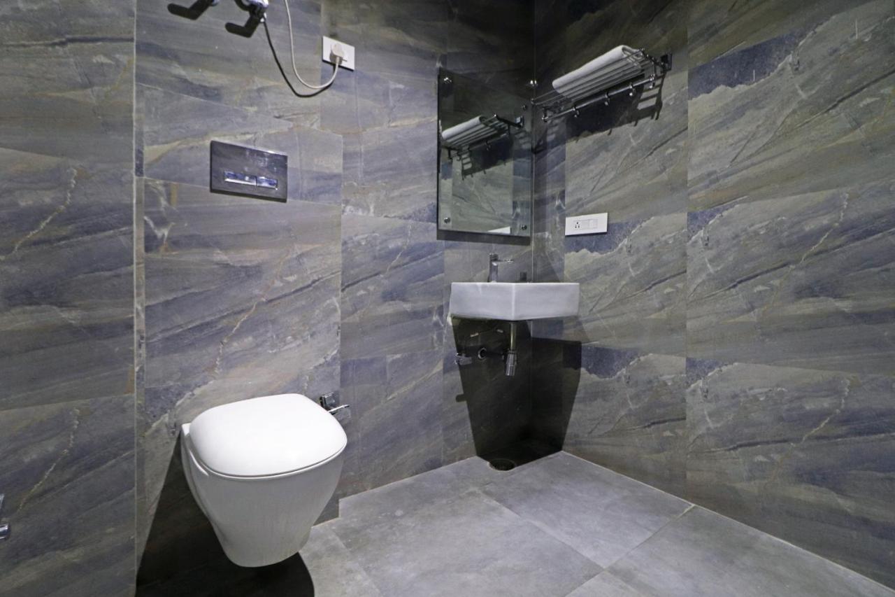 ניו דלהי Hotel Good Vibe Near Delhi Igi Airport מראה חיצוני תמונה