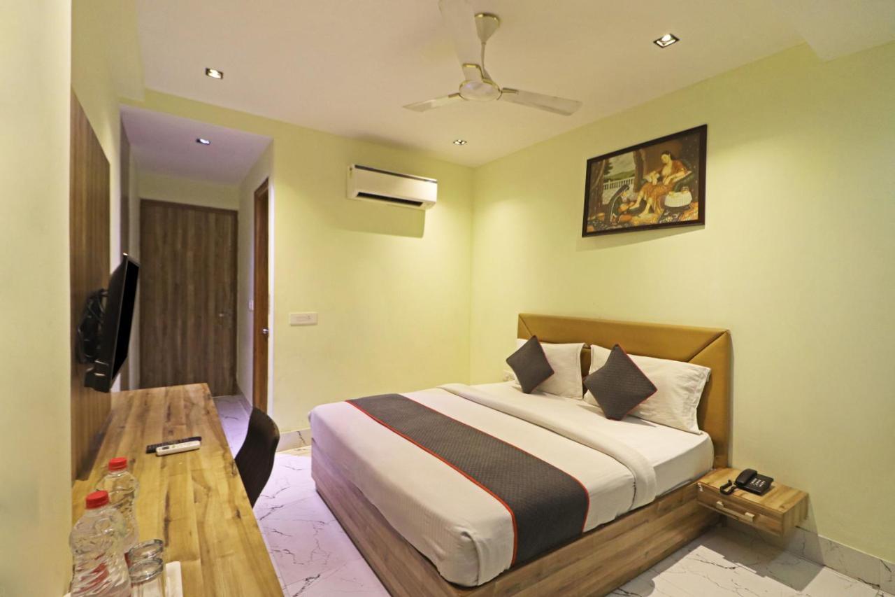 ניו דלהי Hotel Good Vibe Near Delhi Igi Airport מראה חיצוני תמונה