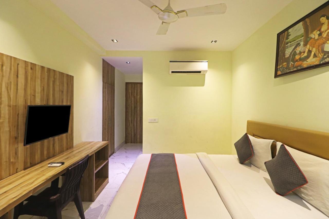 ניו דלהי Hotel Good Vibe Near Delhi Igi Airport מראה חיצוני תמונה