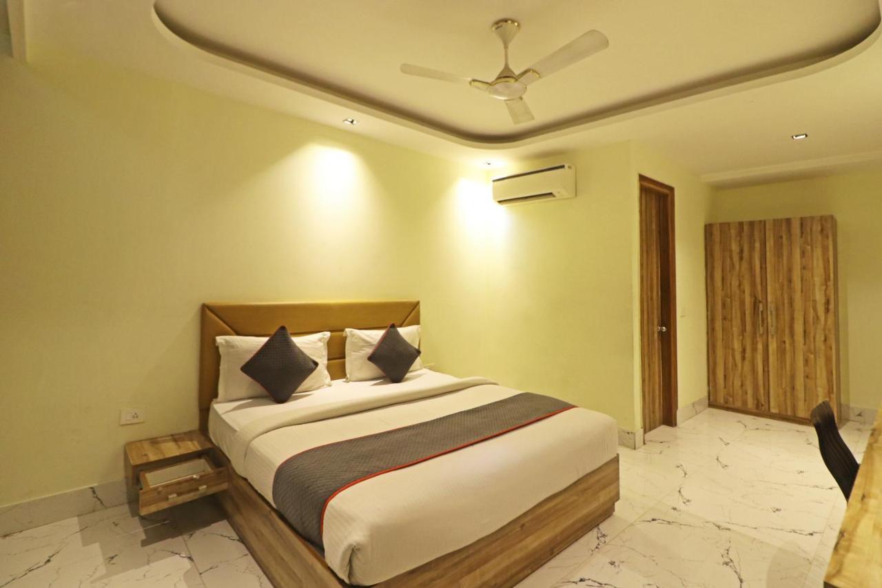 ניו דלהי Hotel Good Vibe Near Delhi Igi Airport מראה חיצוני תמונה