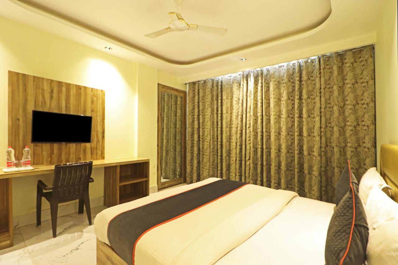 ניו דלהי Hotel Good Vibe Near Delhi Igi Airport מראה חיצוני תמונה