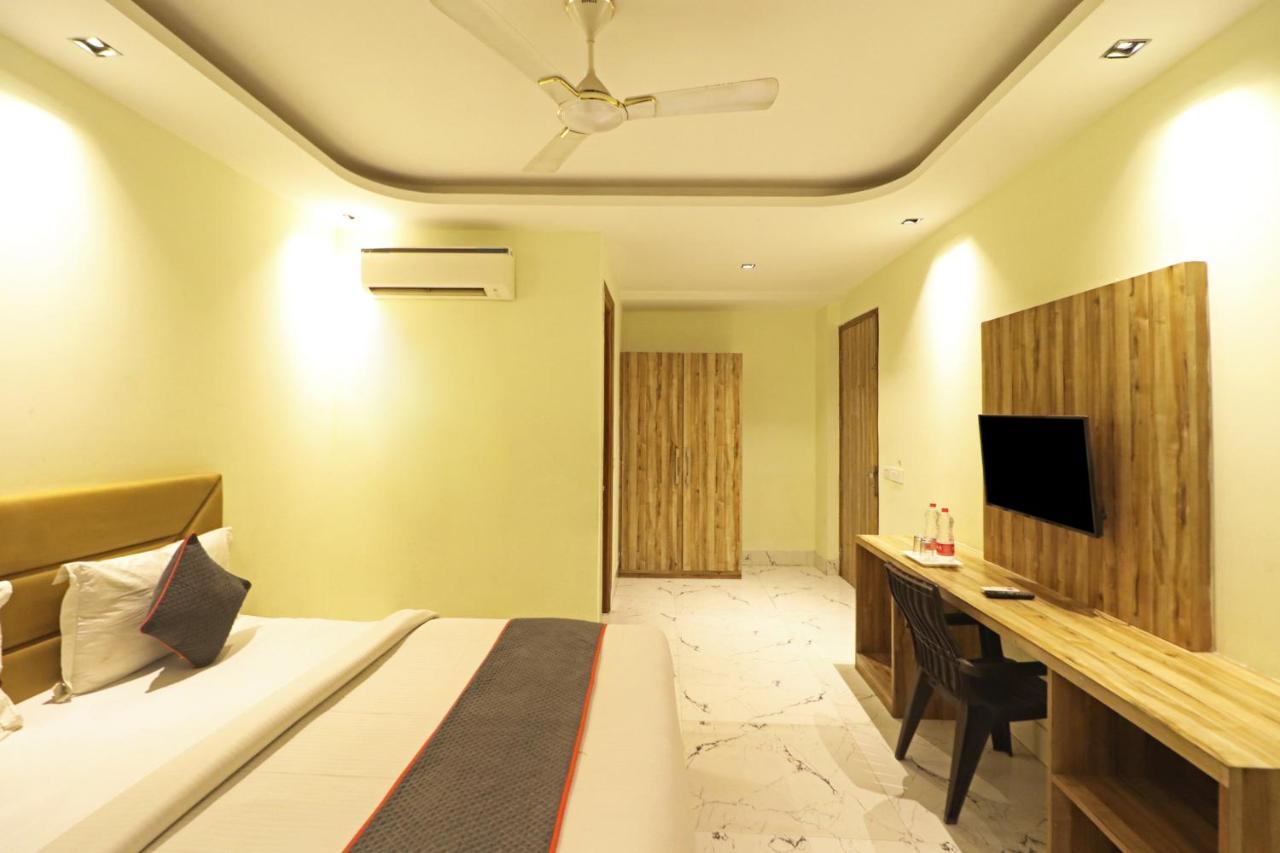 ניו דלהי Hotel Good Vibe Near Delhi Igi Airport מראה חיצוני תמונה